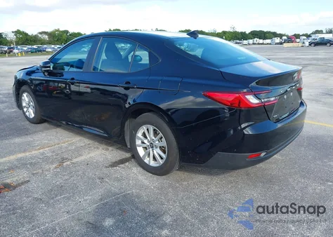 2025 Toyota Camry Le z USA, uszkodzony, nr VIN 4T1DAACKXSU500935